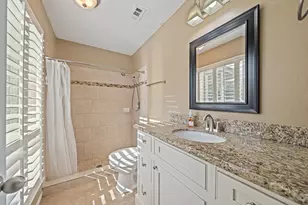 2210 Gray Falls Dr, Houston, TX 77077 - Photo 22