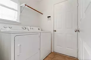 3135 Stratford Bend Dr, Sugar Land, TX 77498 - Photo 28
