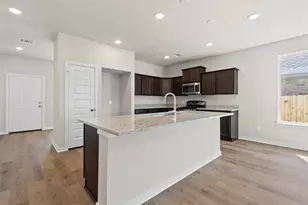 3021 Pampaneria Dr, Conroe, TX 77301 - Photo 2