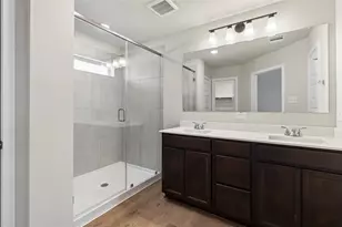 3021 Pampaneria Dr, Conroe, TX 77301 - Photo 10