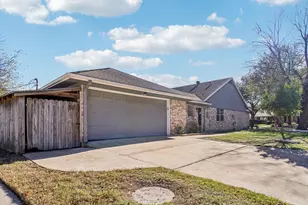 7114 Bayou Forest Dr, Houston, TX 77088 - Photo 4