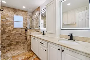 7114 Bayou Forest Dr, Houston, TX 77088 - Photo 10