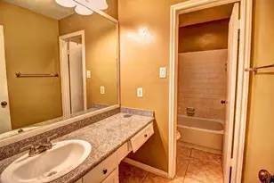 11818 Plumpoint Dr, Houston, TX 77099 - Photo 8