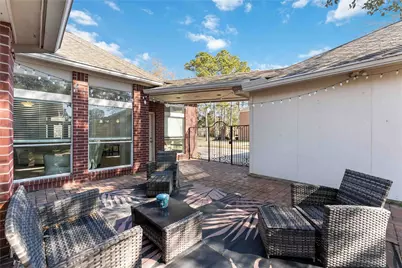 7610 Limber Bough Drive, Humble, TX 77346 - Photo 36