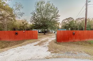 11568 Hoda Ct, Conroe, TX 77303 - Photo 2