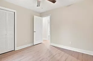 9915 Baronshire Round, Houston, TX 77070 - Photo 26