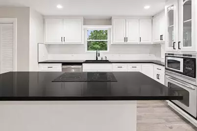 9915 Baronshire Round, Houston, TX 77070 - Photo 6