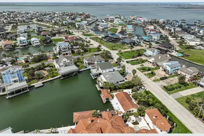 1435 Tiki Drive, Tiki Island, TX 77554 - Photo 6