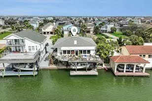1435 Tiki Dr, Tiki Island, TX 77554 - Photo 14