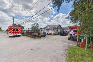 3722 Ocee St, Houston, TX 77063 - Photo 1