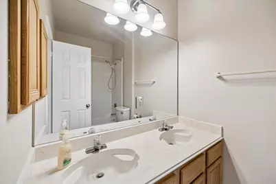 806 Charles Place, Baytown, TX 77521 - Photo 18