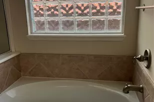 902 Brandy St, Stafford, TX 77477 - Photo 10