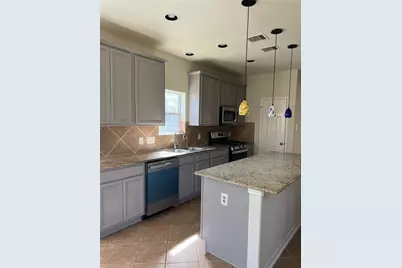 902 Brandy Street, Stafford, TX 77477 - Photo 6