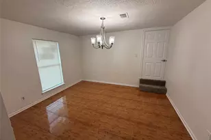 1309 Velma St, Deer Park, TX 77536 - Photo 2