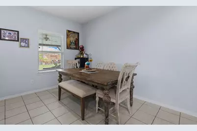 8831 W Crescent Lake Circle, Baytown, TX 77521 - Photo 12