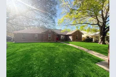 1634 Sunnybrook Drive, New Braunfels, TX 78130 - Photo 2