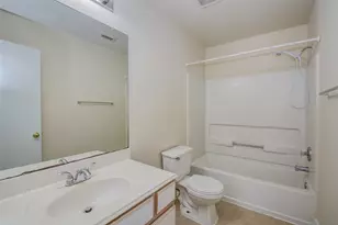 15850 E Park Ct, Houston, TX 77082 - Photo 32