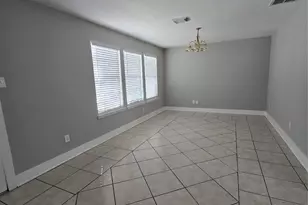15850 E Park Ct, Houston, TX 77082 - Photo 18