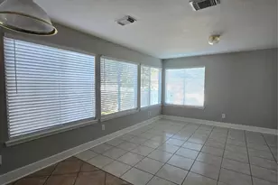 15850 E Park Ct, Houston, TX 77082 - Photo 16