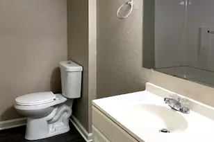 9325 Kentshire Dr, Houston, TX 77078 - Photo 8