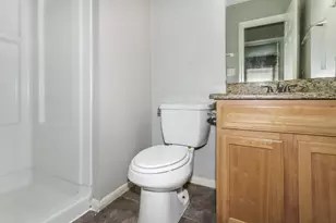 4906 N Cancun Dr, Houston, TX 77045 - Photo 16