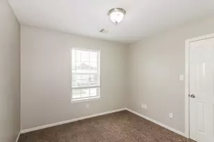 4906 N Cancun Dr, Houston, TX 77045 - Photo 14