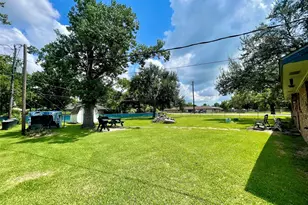 63 Ivy Ct, Jones Creek, TX 77541 - Photo 30