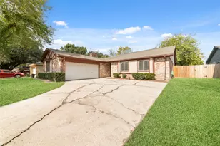 10522 Northview Dr, Houston, TX 77086 - Photo 2