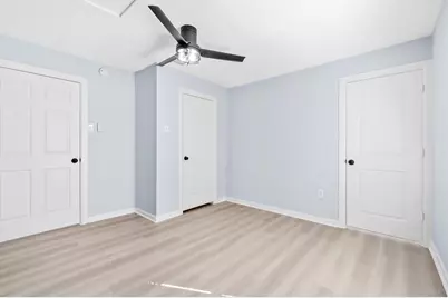 8413 Safeguard Street, Houston, TX 77051 - Photo 14