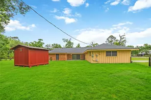 435 Rolling Wood Rd, Baytown, TX 77520 - Photo 30
