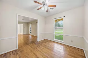 435 Rolling Wood Rd, Baytown, TX 77520 - Photo 10