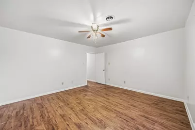 435 Rolling Wood Road, Baytown, TX 77520 - Photo 22