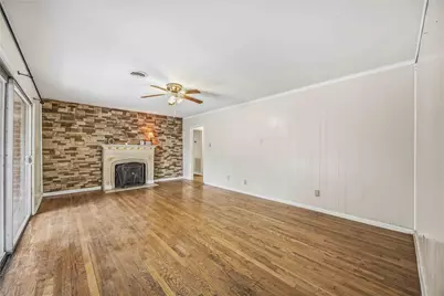 435 Rolling Wood Road, Baytown, TX 77520 - Photo 6