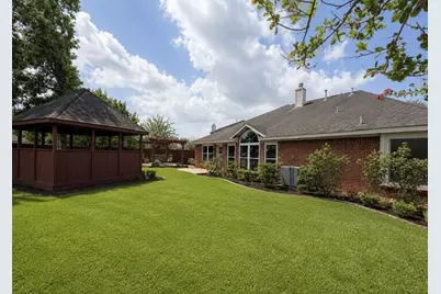 15418 Park Glen Drive, Sugar Land, TX 77498 - Photo 18
