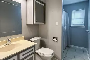 6132 Fox Ridge Dr, Angleton, TX 77515 - Photo 20