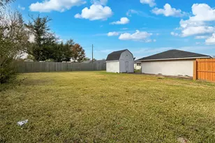 6132 Fox Ridge Dr, Angleton, TX 77515 - Photo 24