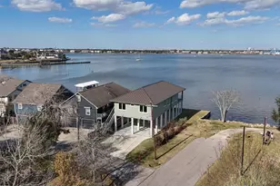 2002 Cove Park Dr, Kemah, TX 77565 - Photo 38