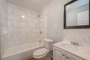 5619 Willow Glen Dr, Houston, TX 77033 - Photo 14