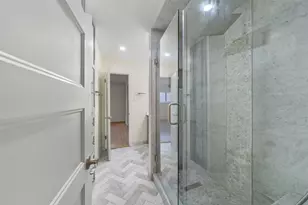 6410 Ferris Dr, Houston, TX 77081 - Photo 16