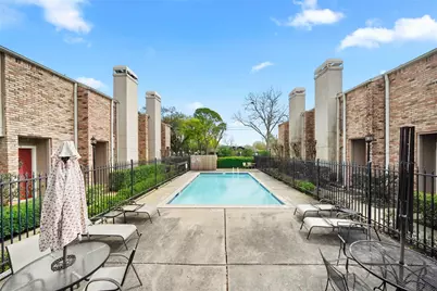 6410 Ferris Drive #14, Houston, TX 77081 - Photo 4