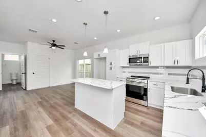 6628 Couch Street, Houston, TX 77091 - Photo 4