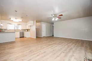 407 Becky St, El Campo, TX 77437 - Photo 22