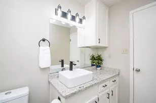 407 Becky St, El Campo, TX 77437 - Photo 16