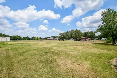 407 Becky Street, El Campo, TX 77437 - Photo 6