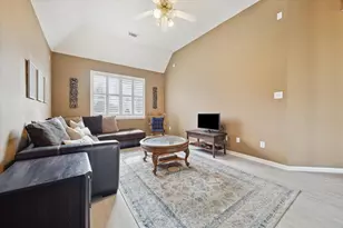 11215 Royce Palms Dr, Houston, TX 77042 - Photo 12