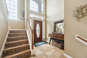 11215 Royce Palms Dr, Houston, TX 77042 - Photo 2