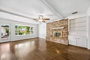 7802 Bellerive Dr, Houston, TX 77036 - Photo 8