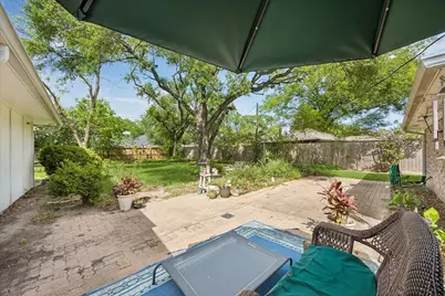 7802 Bellerive Drive, Houston, TX 77036 - Photo 20