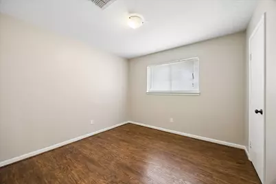 7802 Bellerive Drive, Houston, TX 77036 - Photo 16