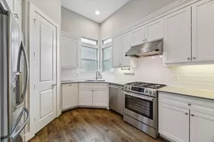 5743 Kiam St, Houston, TX 77007 - Photo 2